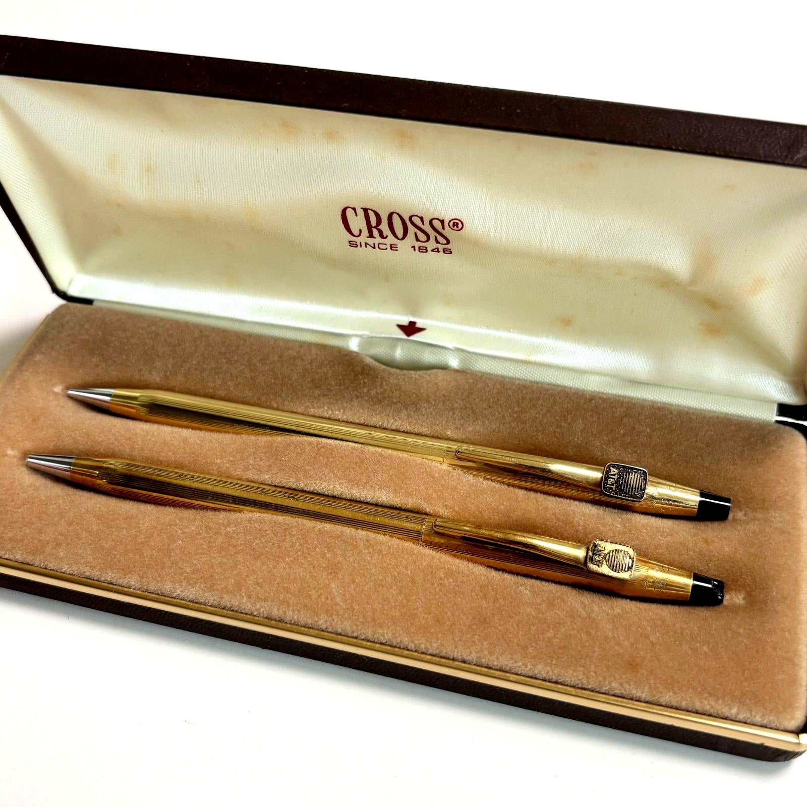 Cross gold color ballpoint pen and mechanical pencil 2-piece set with case Japan import