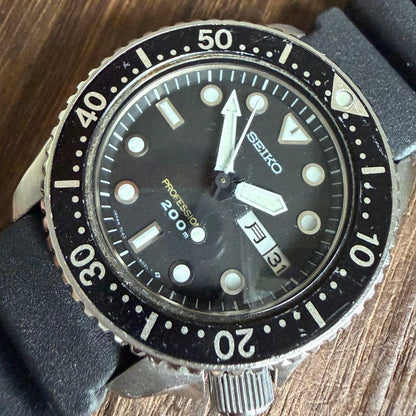 SEIKO Professional 200m Diver Quartz Men's Watch — Japanese