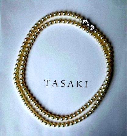 Tasaki long necklace featuring 6-6.5mm Akoya pearls on an 82.5cm silver chain with 925 clasp