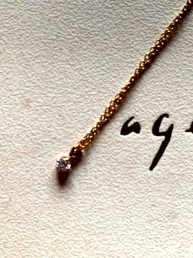 agete single diamond necklace with a 40 cm chain featuring a sparkling diamond pendant