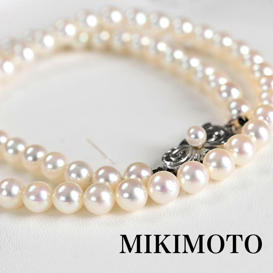 Hana-dama grade Mikimoto Akoya pearl necklace with round 6-5.5mm pearls and silver clasp in aurora pink color