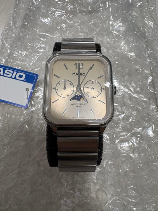 CASIO MTP-M305D Quartz Men's Watch — Japanese