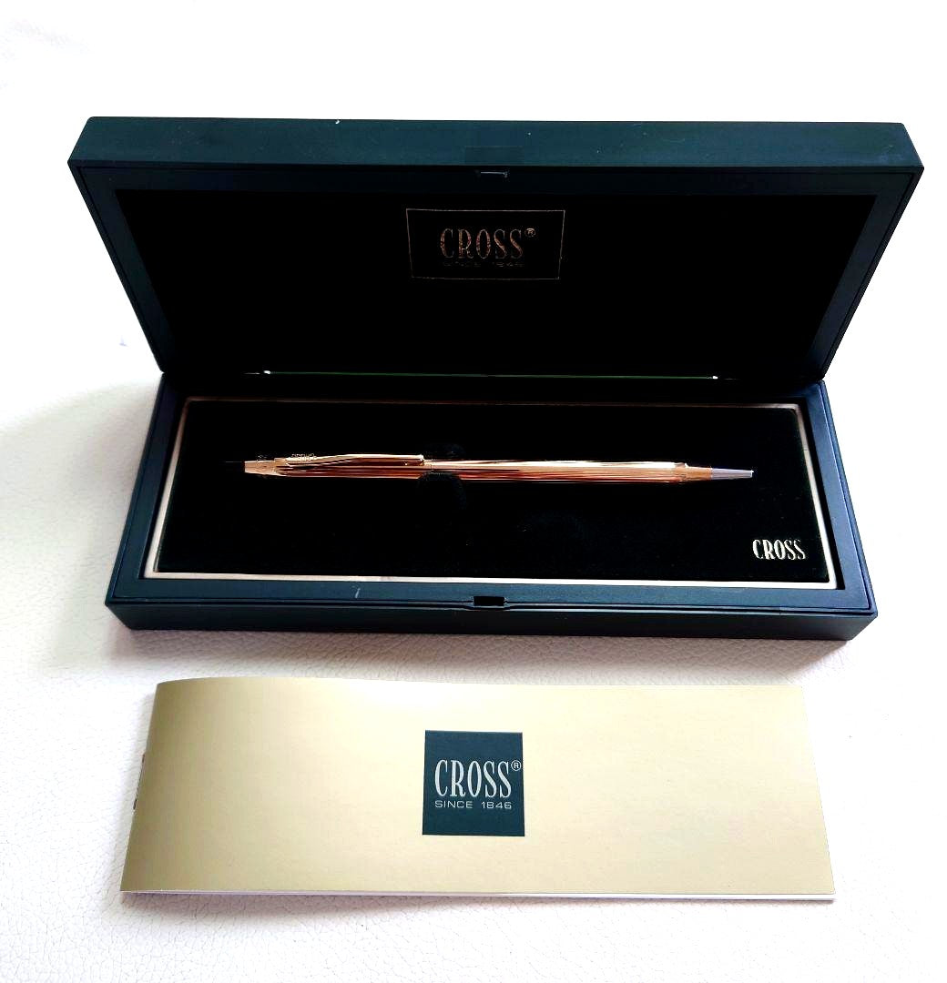 Cross Classic Century 1/20 10KT gold plated ballpoint pen with dedicated case in gold color