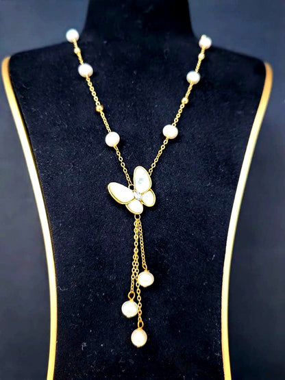 White pearl necklace with white mother-of-pearl butterfly pendant and 5.7mm freshwater pearls on 46cm chain