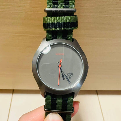 NIXON Series SBTR009 V157-0BX0 Men's Watch — Japanese