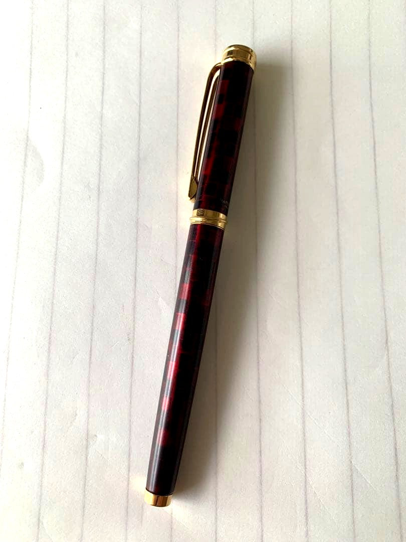 Waterman fountain pen discontinued model showing plated wear on the pen tip