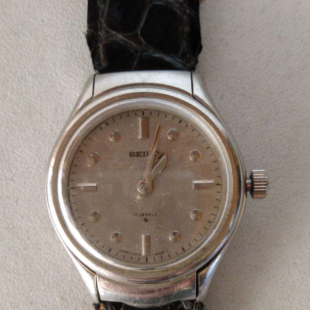 SEIKO 7N43-6019 Manual Men's Watch — Japanese