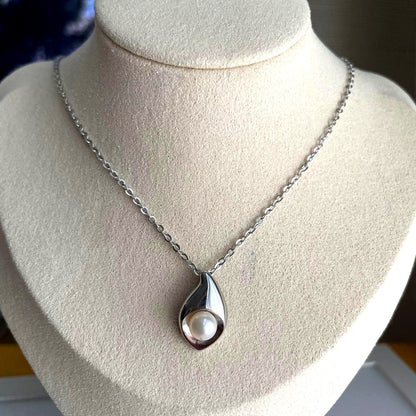 TASAKI Pearl necklace made of 925 silver with 45cm chain length model number 3894