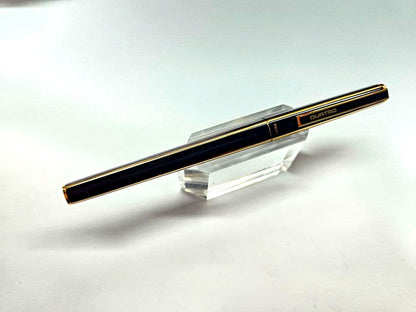 Pilot Quattro fountain pen in 14K gold, discontinued model, shown unused with slight storage dirt