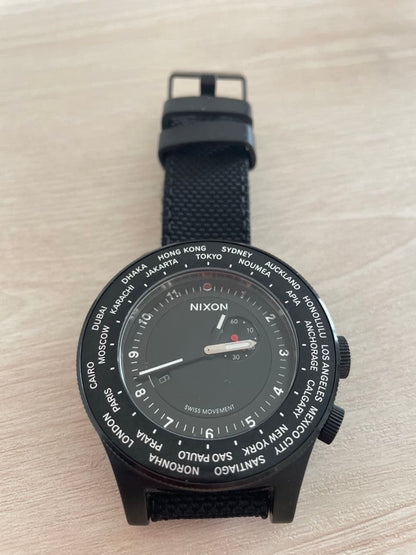 NIXON Jet Set the Passport All Black Analog Men's Watch — Japanese