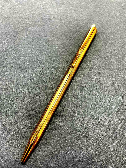 Pilot Gros Series 22KGP gold-plated twist ballpoint pen with sleek design and comfortable grip