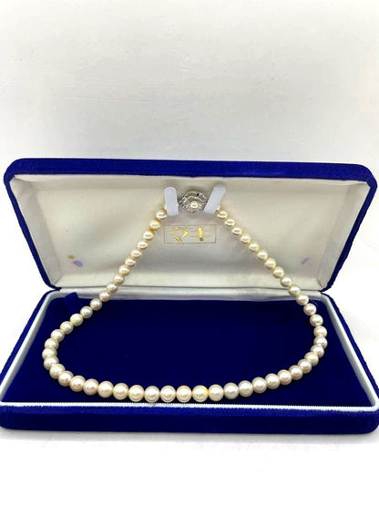Akoya pearl silver necklace featuring 7mm genuine pearls on a 40cm silver chain