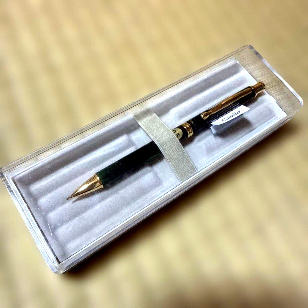 Pilot Cavale Marble Green mechanical pencil with marble pattern and green accents, new condition