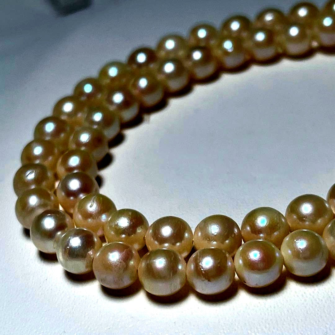Akoya pearl necklace featuring white pearls 5.9 to 6.5 mm, 43 cm length, perfect for ceremonial occasions