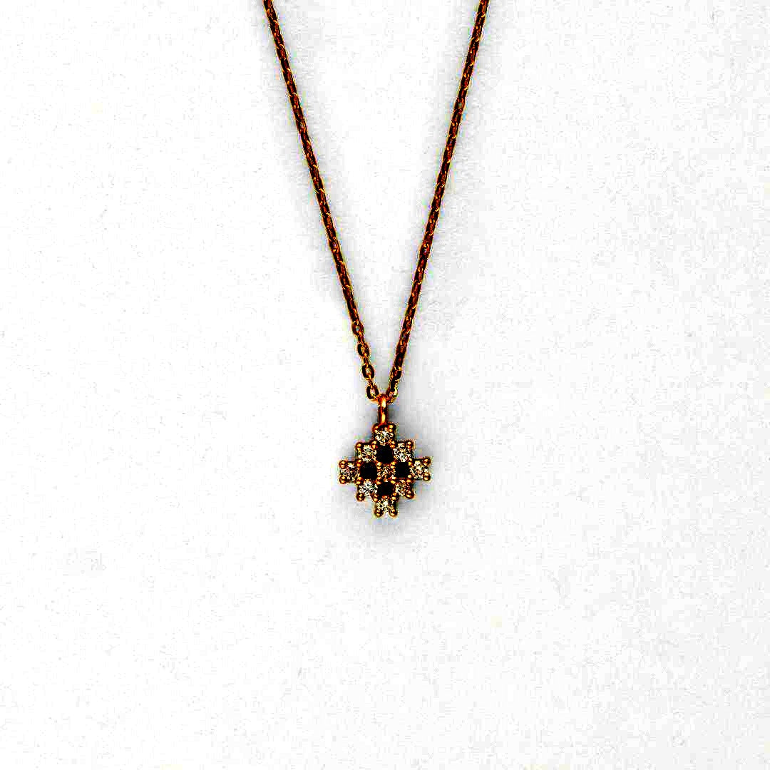Agete Necklace from the Diamond series with gentle three-dimensional diamond setting on a delicate chain