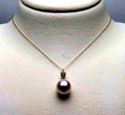 Akoya pearl necklace with 9.0mm round white blue pink pearls and 0.19ct diamond set in K18 gold