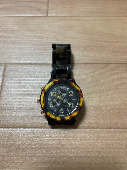 NIXON ベッコウ柄 Quartz Men's Watch — Japanese