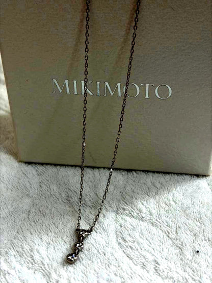 MIKIMOTO K18 White Gold Diamond Trilogie Necklace with 40cm chain and 1.5cm pendant