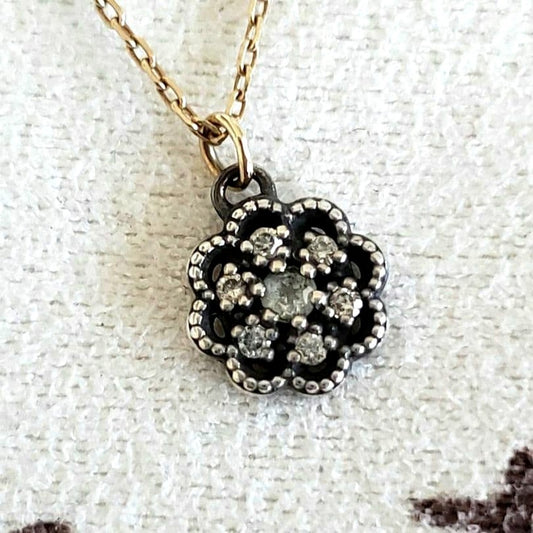Diamond Flower Agate engraved silver necklace with 0.5cm pendant and 36cm chain