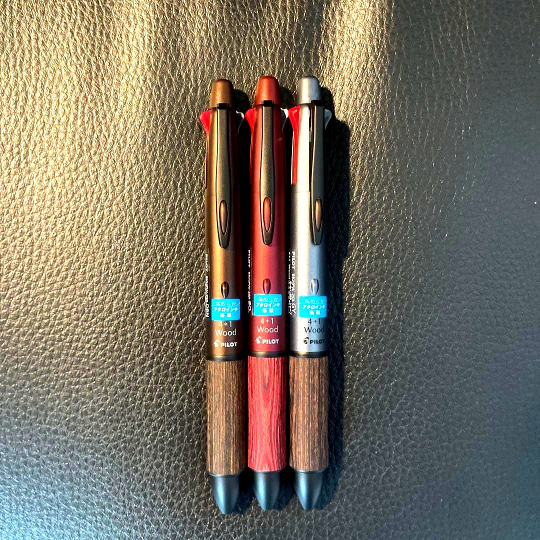 PILOT 4+1 Wood Multi-Function Pen 3-piece set with 4-color ballpoint pens and mechanical pencil