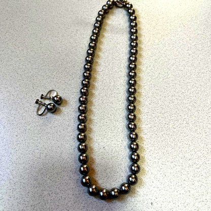 Akoya pearl silver gray necklace with approximately 6.5 to 7.0mm pearls on SV925 chain