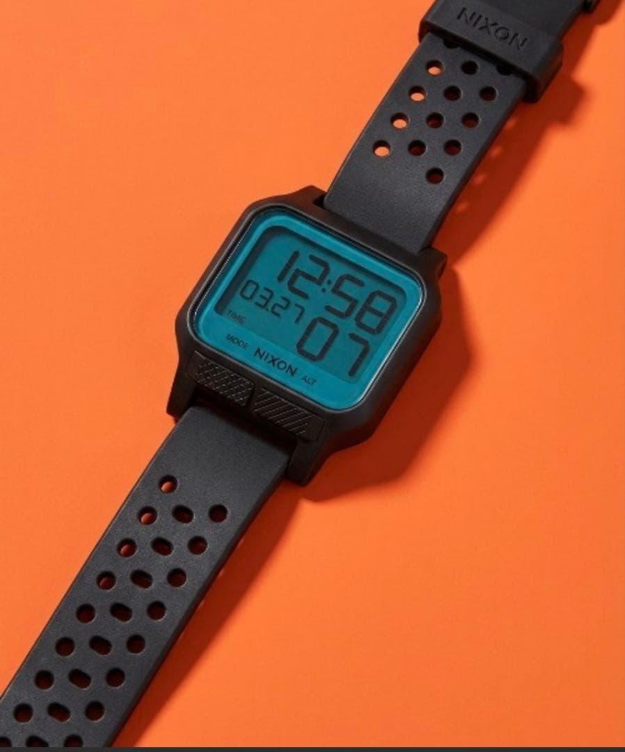 NIXON A1320-5071-00 Digital Men's Watch — Japanese