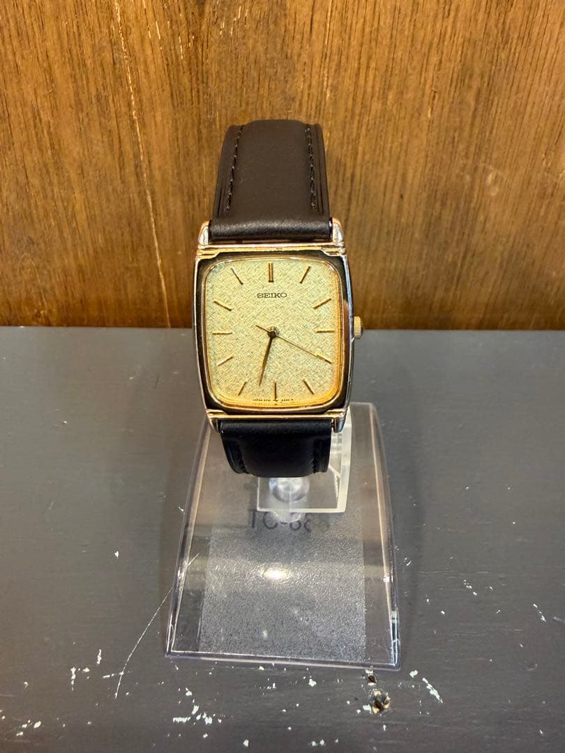 SEIKO 5P31-5170 Quartz Men's Watch — Japanese