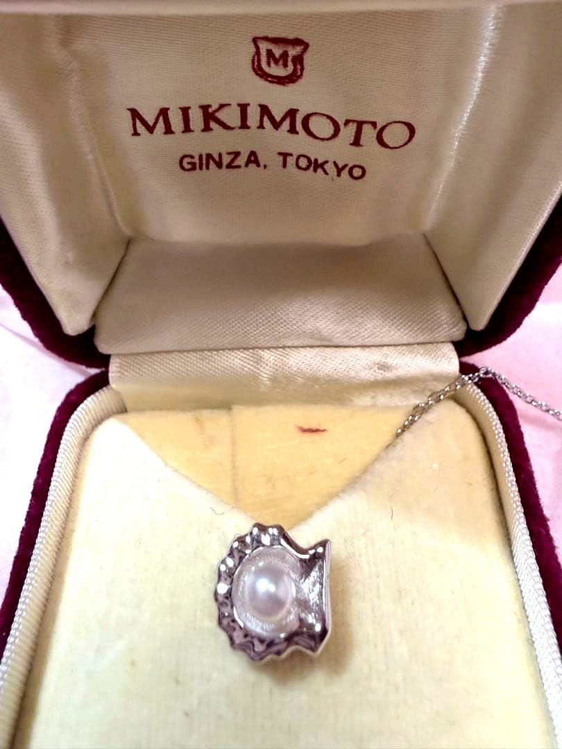 Akoya Pearl Tie Pin by Mikimoto with 3.9mm round white pearl on silver metal