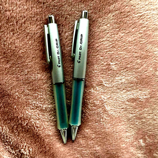 Pilot Dr. Grip ballpoint pen and 0.5mm mechanical pencil set in silver and blue with ergonomic grip