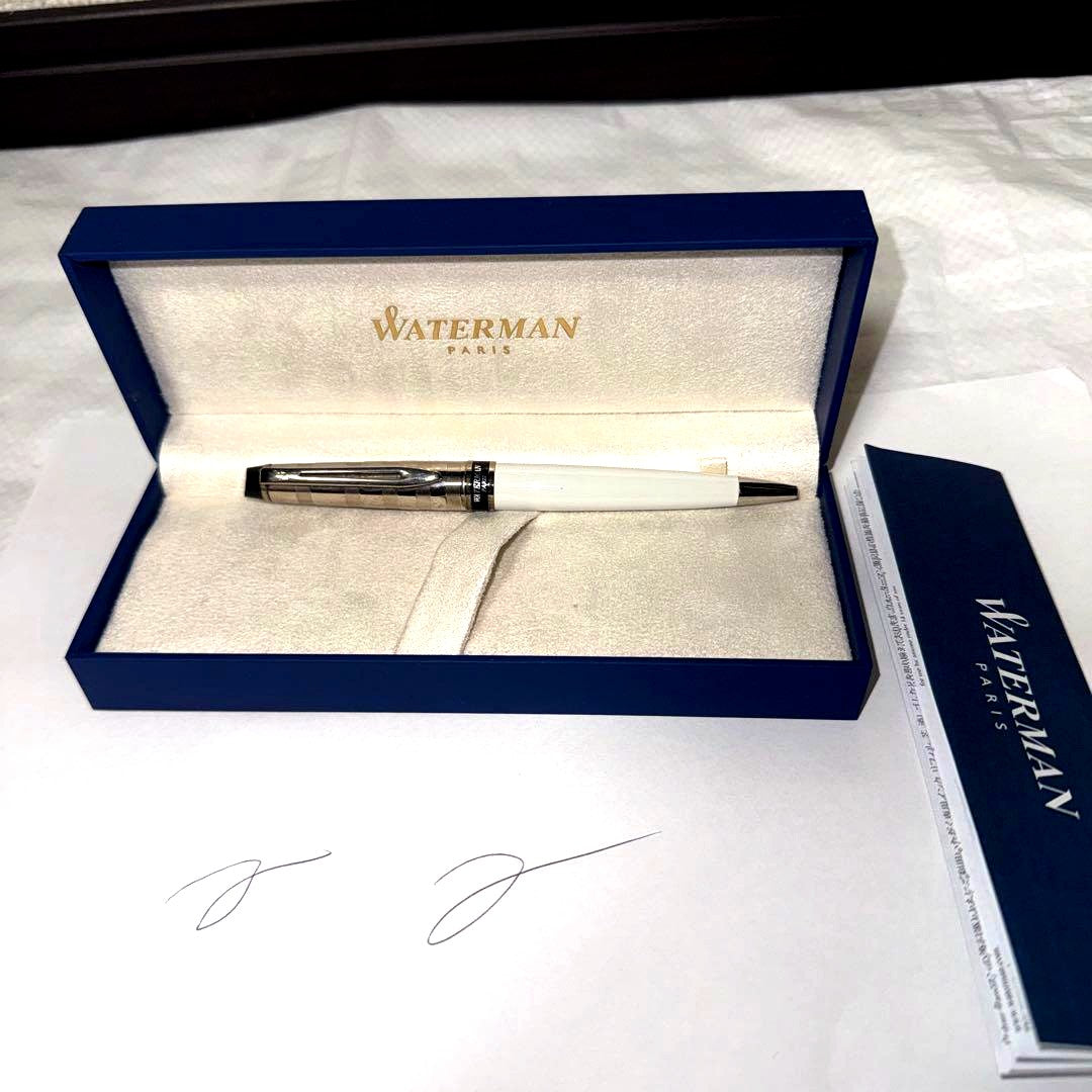 Waterman ballpoint pen in white and silver with a checkered cap and dedicated case