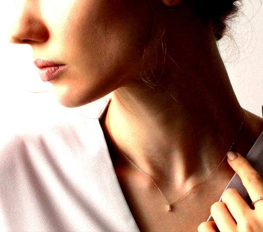 Agete necklace pendant made of K10 gold with 0.04 carat diamond, 39mm length, delicate and elegant design
