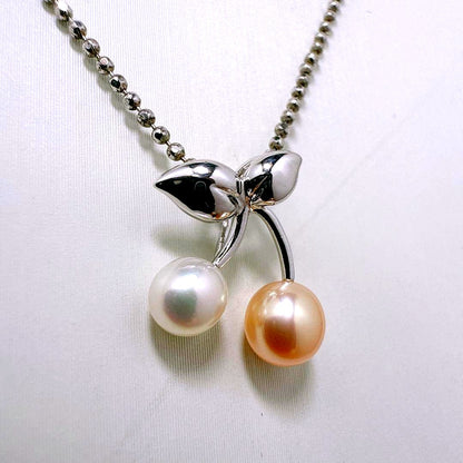 Tasaki silver necklace with two-color pearls and cherry pendant on 41 cm chain