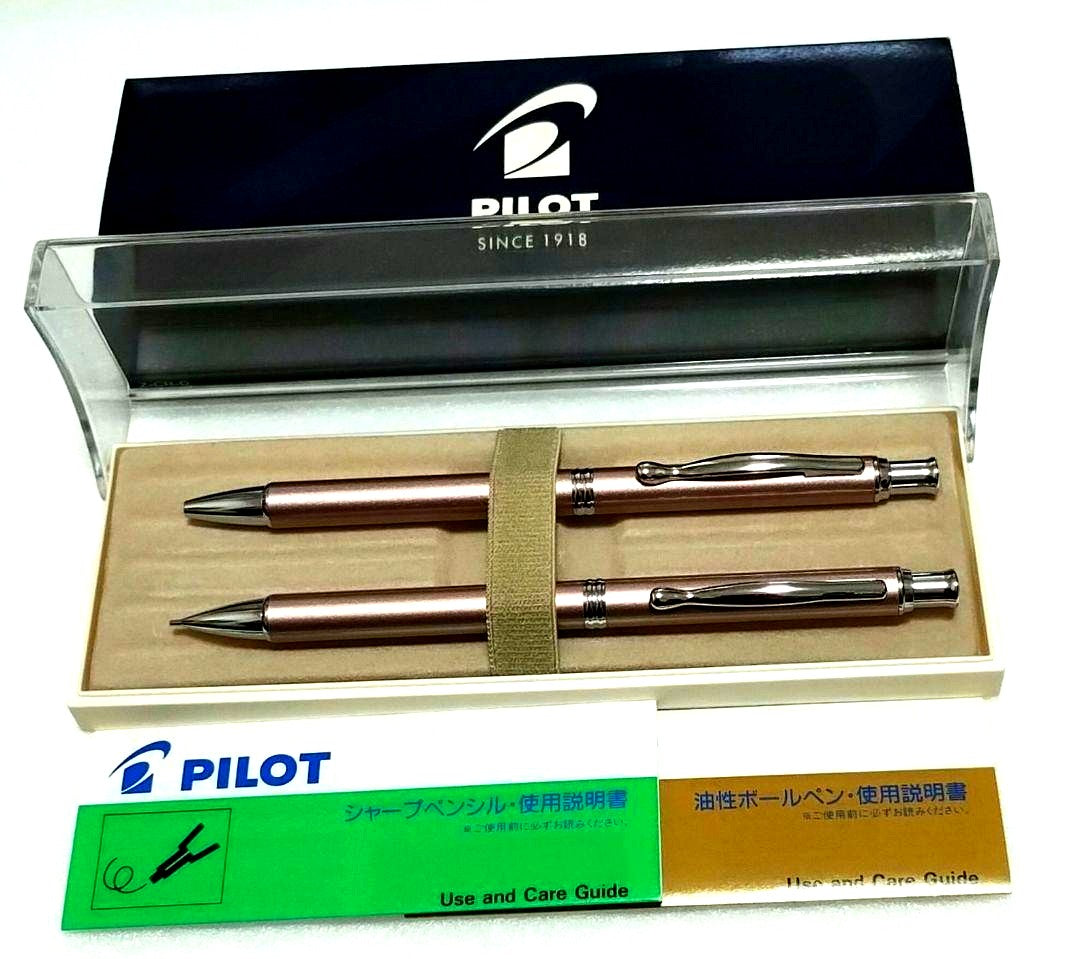 Pilot Capless ballpoint pen and mechanical pencil set in champagne pink with gold accents