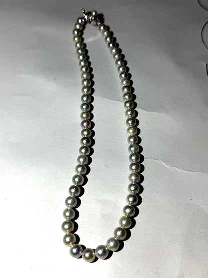 Akoya seawater pearl necklace with 7.5mm blue-gray pearls and silver color clasp