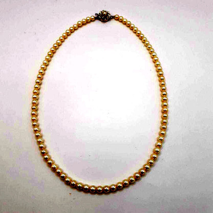 Cream Akoya baby pearl necklace 41cm with silver closure featuring 4.5mm pearls