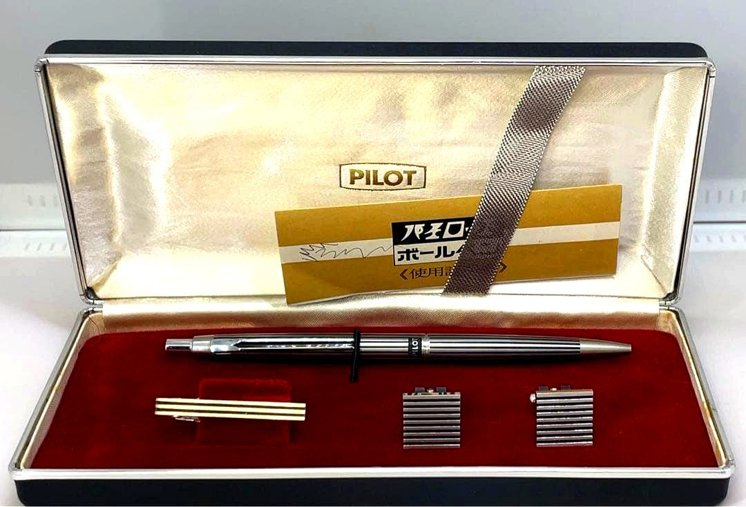 Pilot ballpoint pen stripe cufflinks and matching tie clip set in unused condition