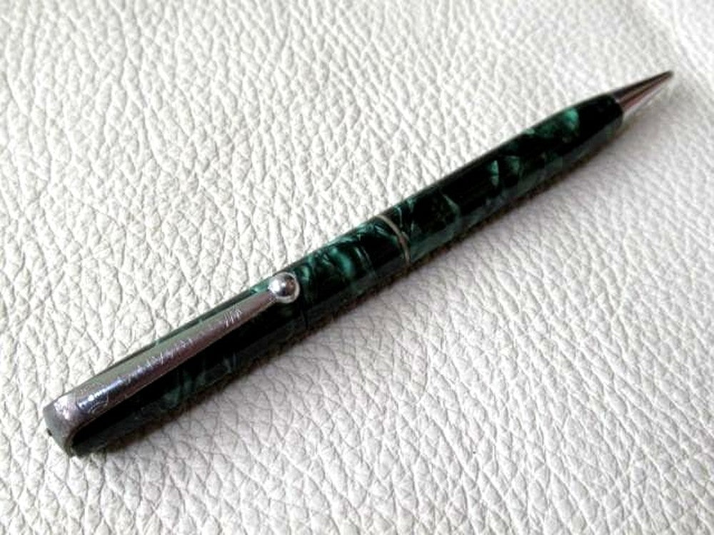 Waterman IDEAL Marble Pencil in beautiful vintage condition showing IDEAL marks and marble finish