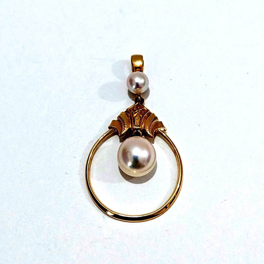 2060 Mikimoto pearl pendant top in yellow gold K14YG with 3.3 cm height and 1.9 g weight