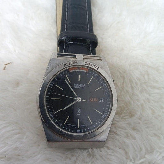 SEIKO 7223-6000 Quartz Men's Watch — Japanese
