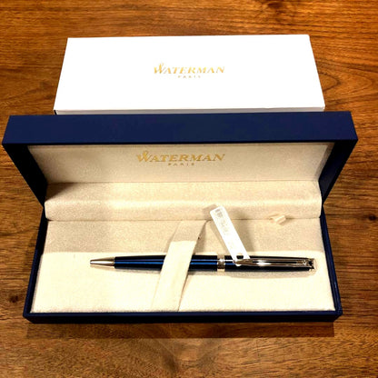 Waterman Metropolitan black metal ballpoint pen with its dedicated black case on a white background