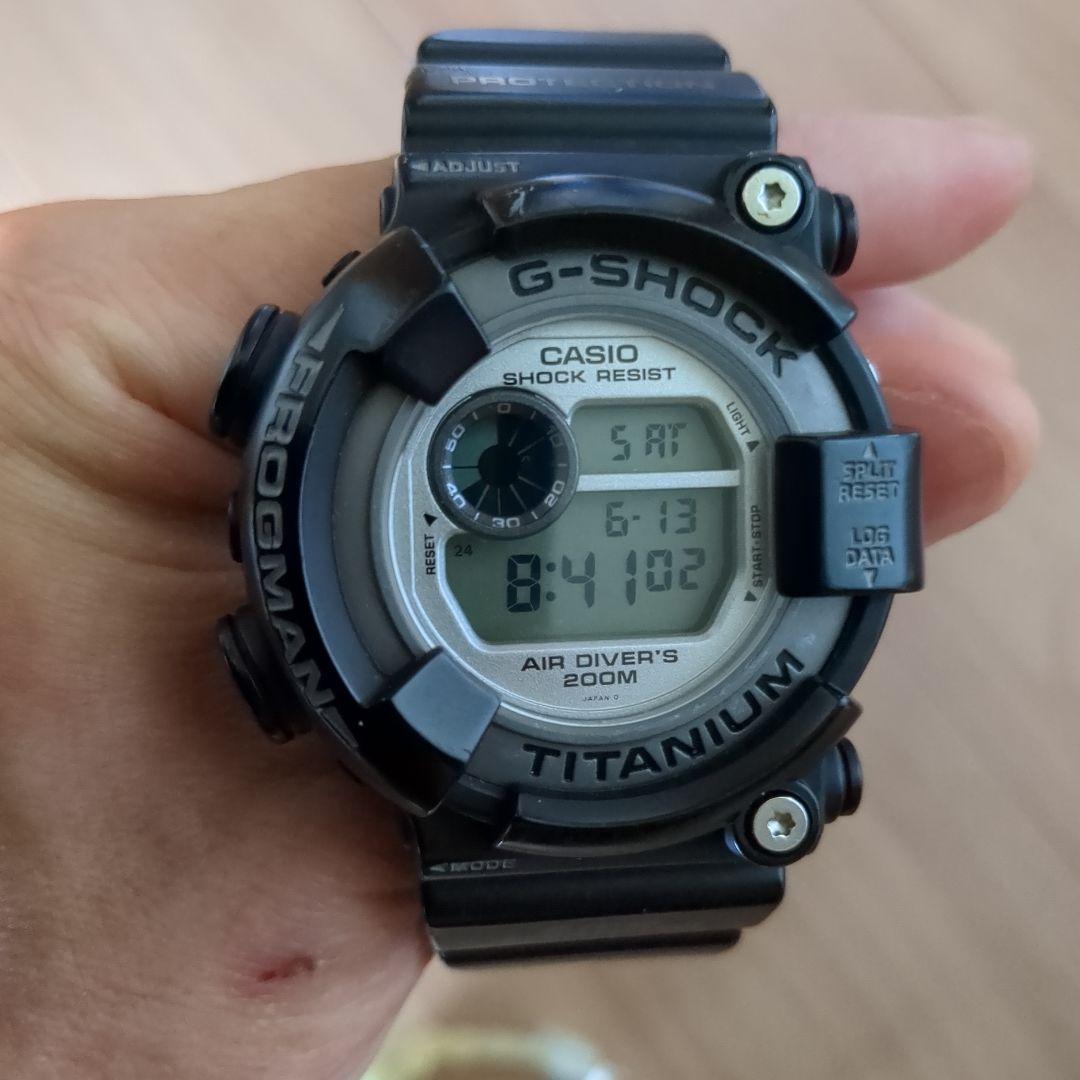 CASIO DW-8200 Digital Men's Watch — Japanese