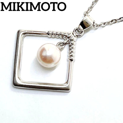 MIKIMOTO Pearl Square Necklace made of silver with a 40cm chain and square pearl pendant