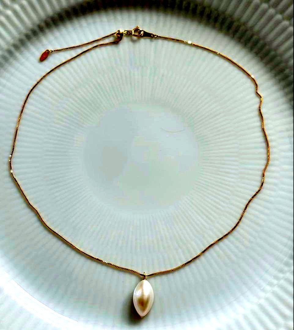 Tasaki K18 Marquise Mabe Pearl Necklace with 2cm pearl and 45cm adjustable 18K gold chain
