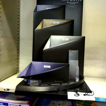PILOT Akuro Drive 10th Anniversary Model paper display with test pen included