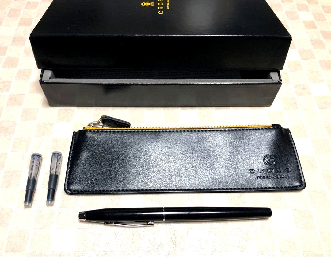 Cross Classic Century fountain pen with black pen case, instruction manual, and ink bottle from Japan import