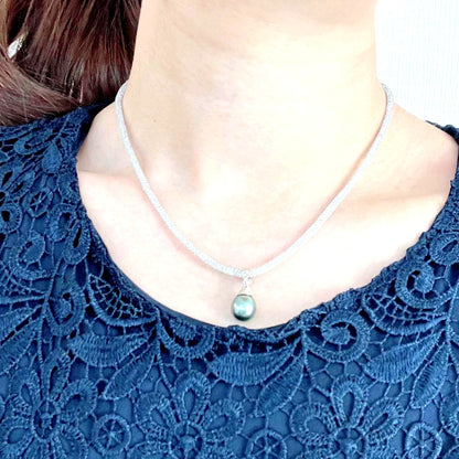 Akoya pearl single necklace with 10mm pearl on silver mesh chain 35cm plus 5cm extender