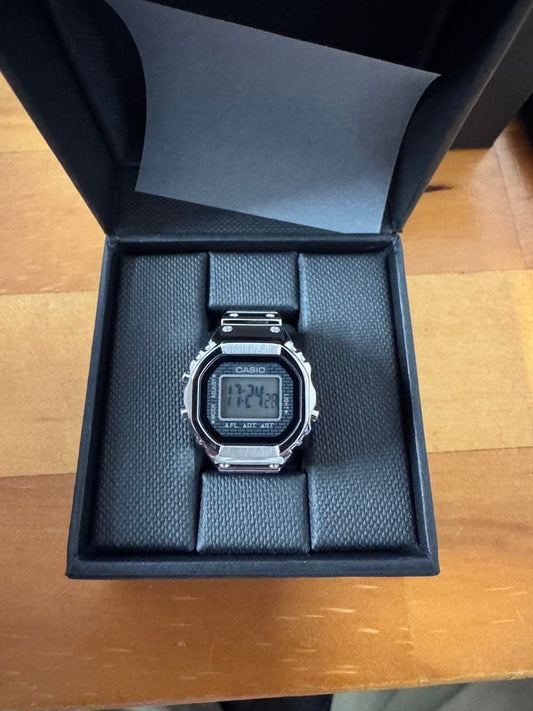 CASIO CRW-001-1JR Digital Men's Watch — Japanese