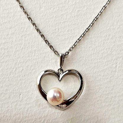 Mikimoto sterling silver necklace with 6mm pearl and heart-shaped pendant on 40cm chain
