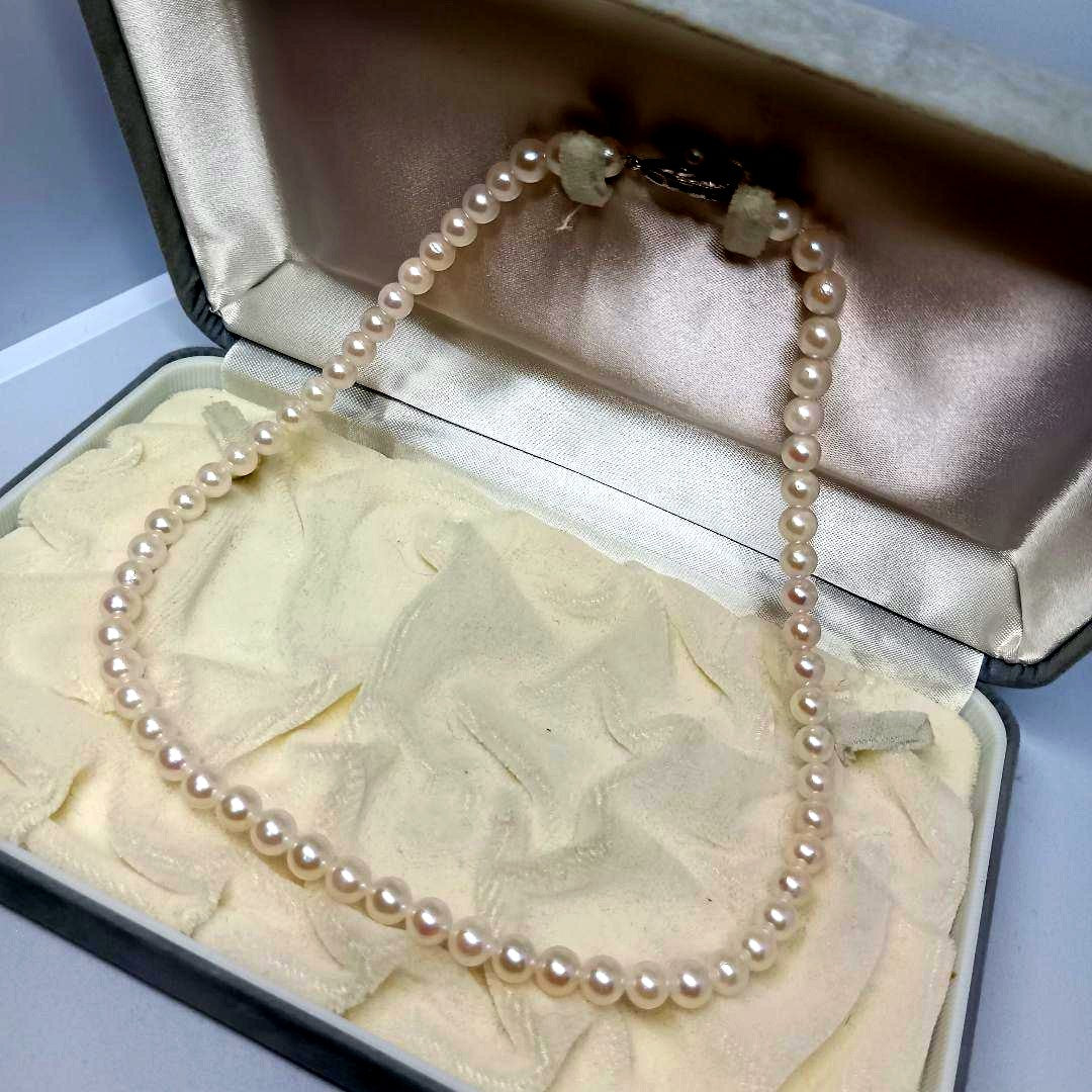 Vintage Akoya pearl necklace featuring 5.5-6mm pearls and a 40cm Silver 925 chain with SILVER stamp