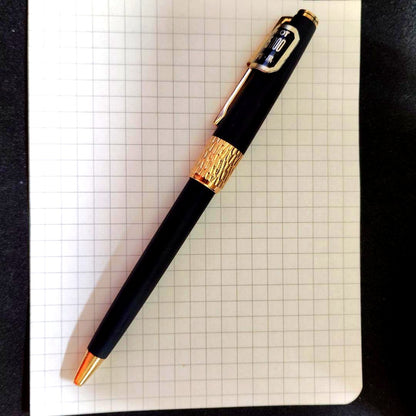PILOT Ballpoint Pen 22k with matte black body and gold ring decoration